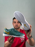 کفش کفش سالنی و چمن مصنوعی لونارگتو |مدل Nike Lunar Gato II | ساخت ویتنام | سایزبندی 40 تا 45