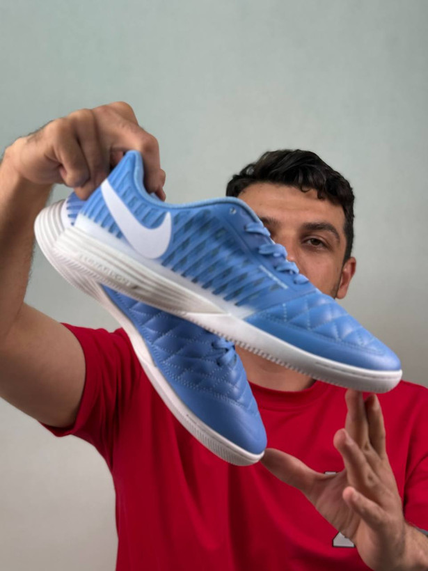 کفش سالنی و چمن مصنوعی لونارگتو |مدل Nike Lunar Gato II | ساخت ویتنام | سایزبندی 40 تا 45