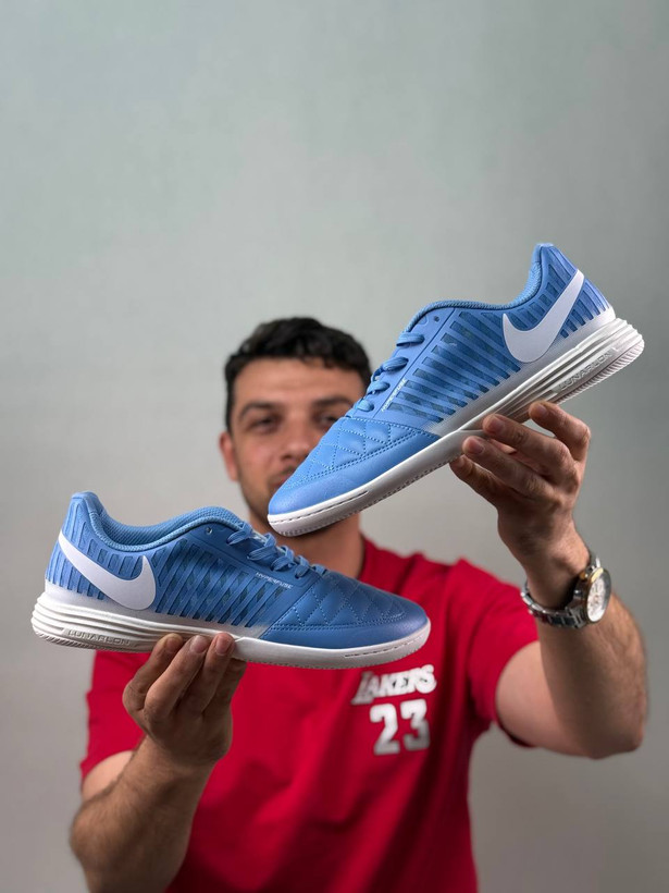 کفش سالنی و چمن مصنوعی لونارگتو |مدل Nike Lunar Gato II | ساخت ویتنام | سایزبندی 40 تا 45